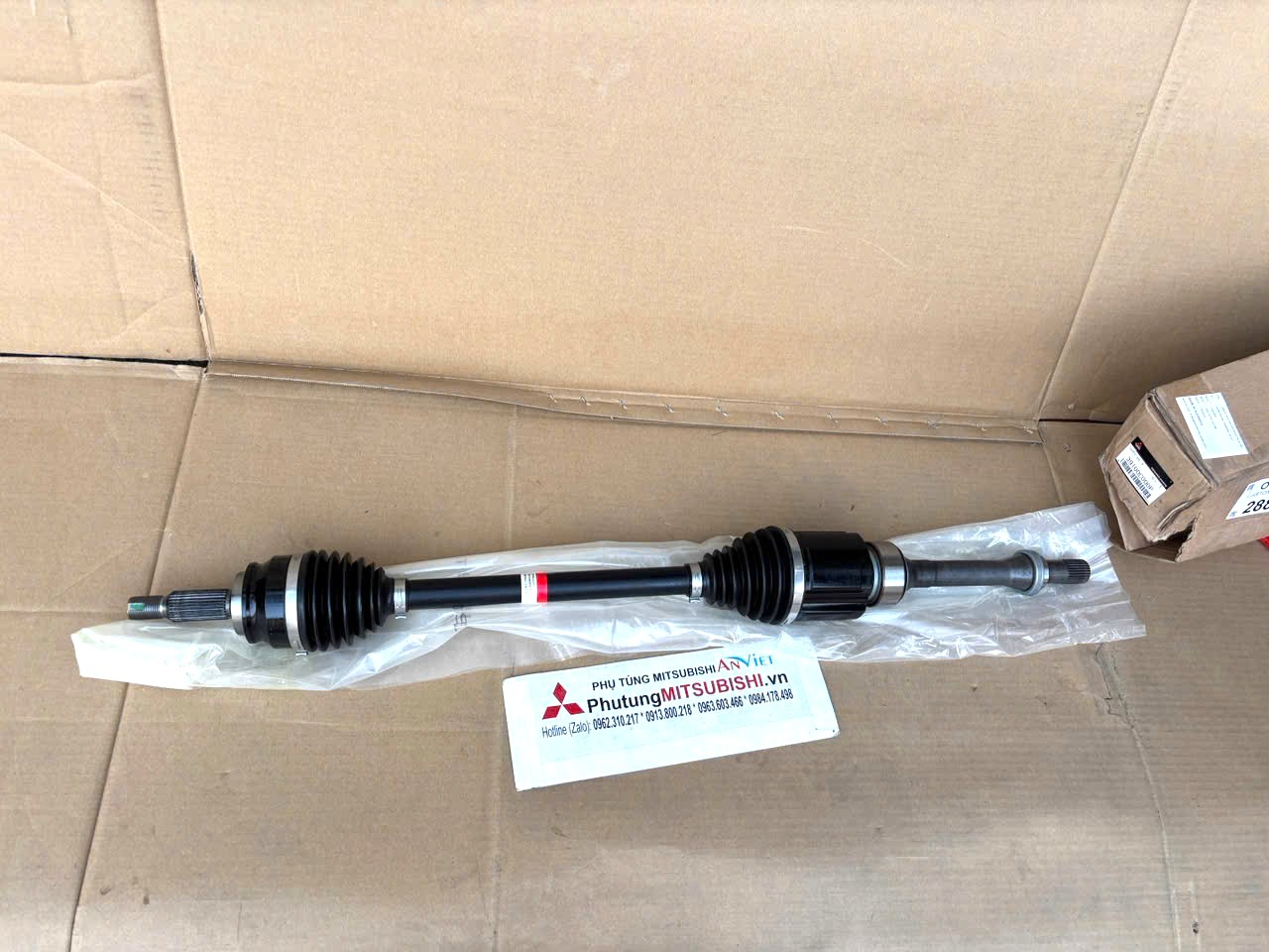 Trục láp, Cây láp trước phải RH Mitsubisi Destinator DST 39100C000P