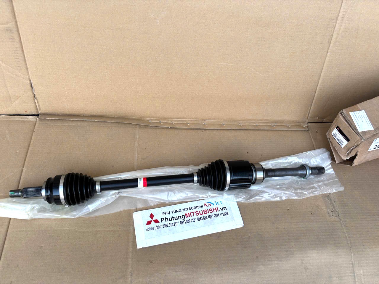 Trục láp, Cây láp trước phải RH Mitsubisi Destinator DST 39100C000P