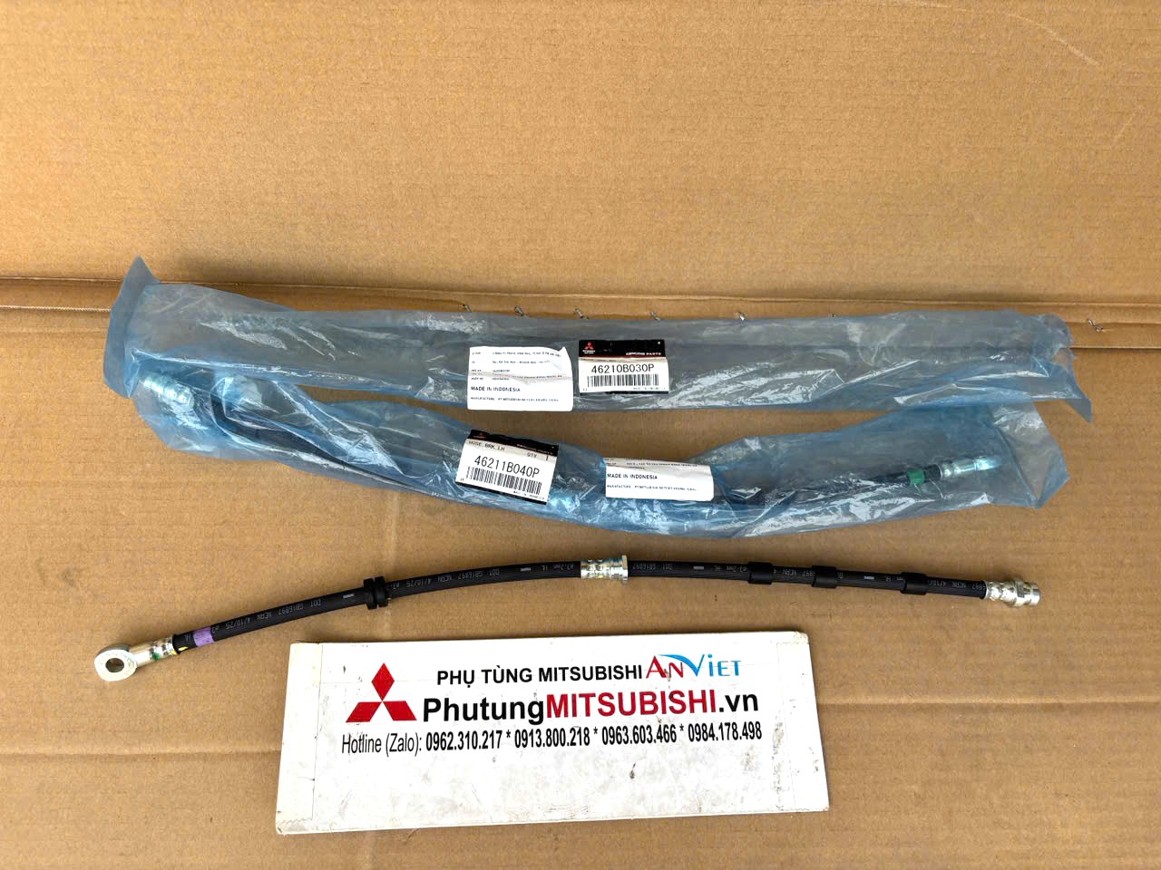 Tuy ô, cao su vào phanh bánh trước xe Mitsubishi Destinator DST 46210B030P 46211B040P