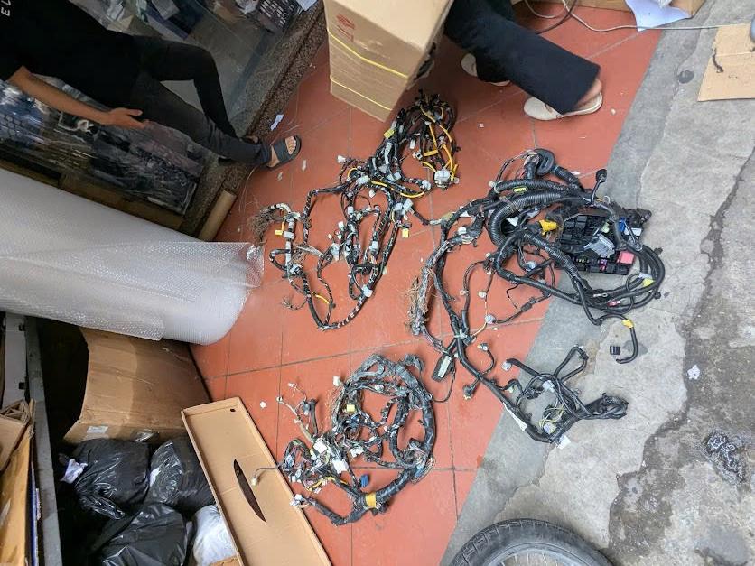 BỘ DÂY ĐIỆN sàn xe bộ dây điện đèn gầm cảm biến khoảng cách cản trước  bộ dây điện yên ngựa  BỘ DÂY ĐIỆN TAPLO bộ dây điện điều khiển động cơ Mitsubishi Outlander hàng bãi