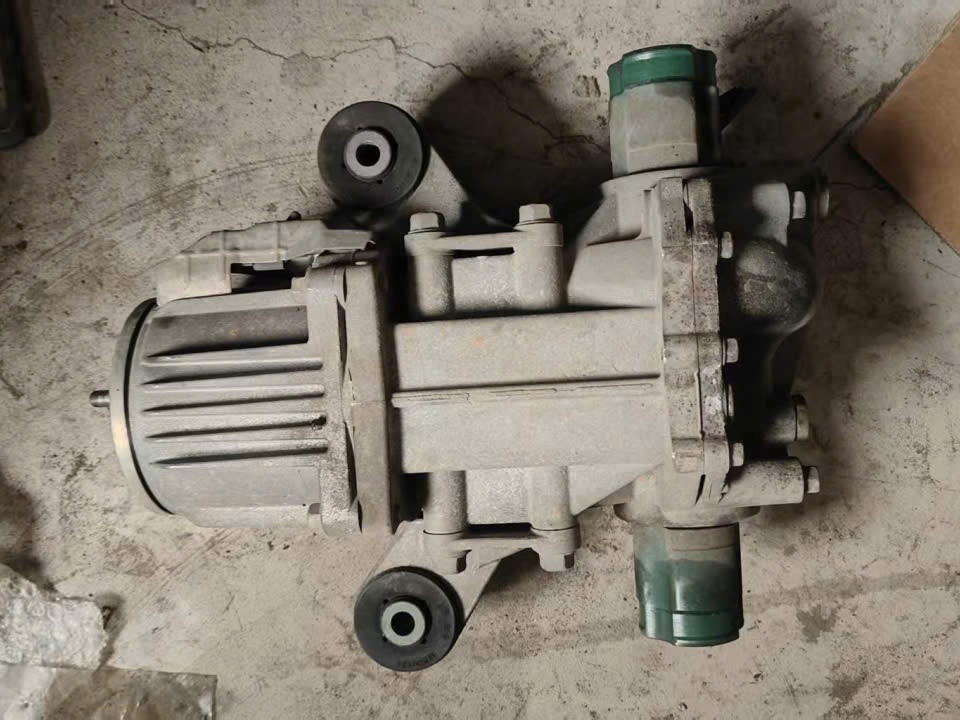 Cụm đùm cầu sau gồm bộ bánh răng vành chậu+ quả dứa+ bánh răng vi sai+ vỏ. . . Xe Mitsubishi Outlander 2018-2024 3501A470 3570A031