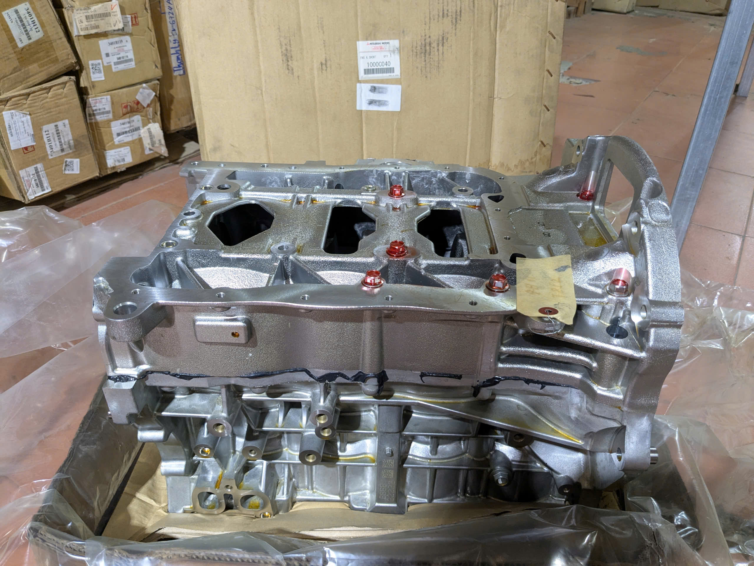 Thân lốc máy động cơ 2.0 4B11 Xe Mitsubishi Outlander 2014-2024, Xe Lancer 2.0 , Lancer IO , gồm lốc máy, trục khuỷu (cơ), Piston  xéc măng tay biên. . . 1000C040 1000D268 1050B297 2701A015 1110B478 1110D624 1110B479 1110D625 1110B480 1110D626 1110A436