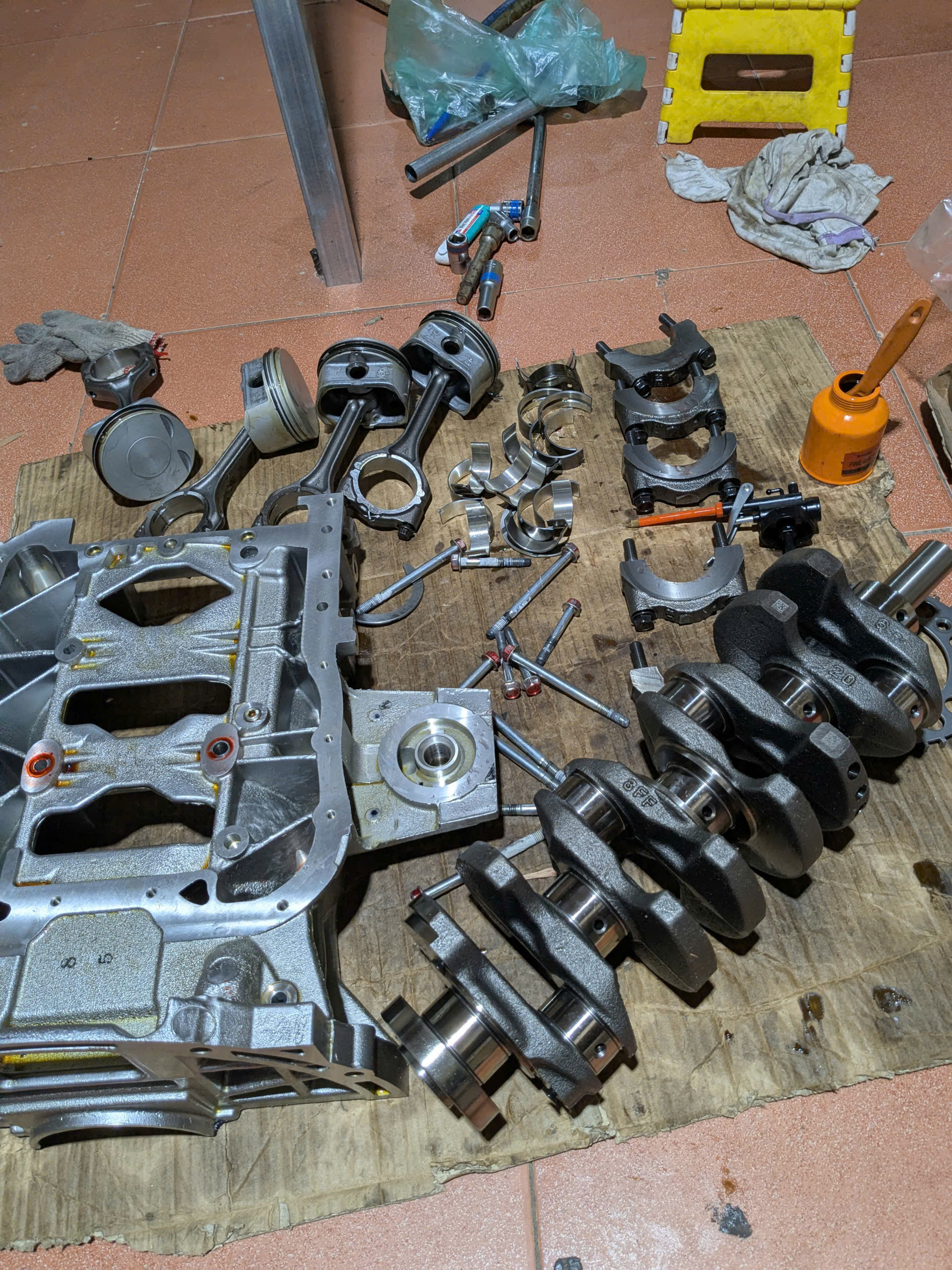 Thân Lốc máy động cơ Xe Mitsubishi Outlander Sport 2014-2017 , Mitsubishi Outlander 2016-2024, máy xăng 4B11 2.0 1050B297 1000C040