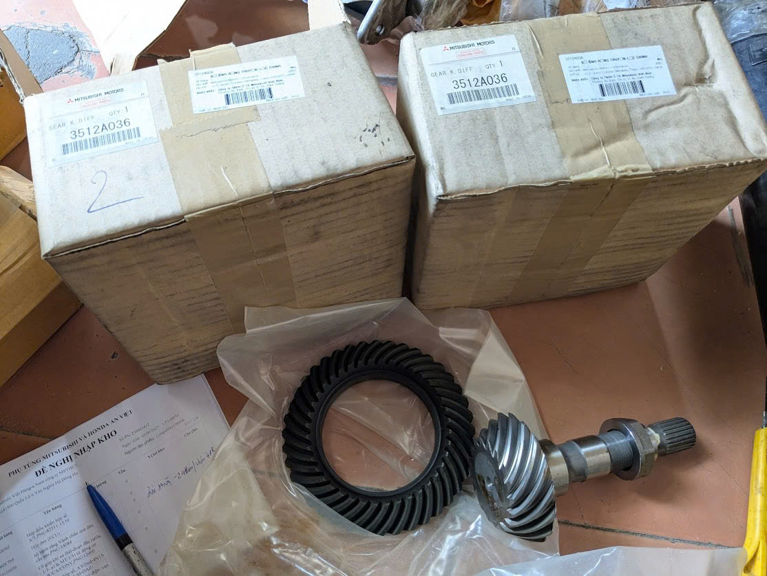 Bộ bánh răng Vành chậu quả dứa cầu sau  Mitsubishi Outlander 2.4