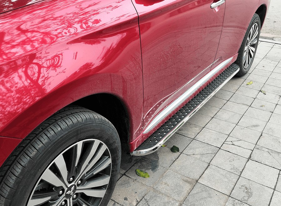 Bệ bước xe Mitsubishi Outlander