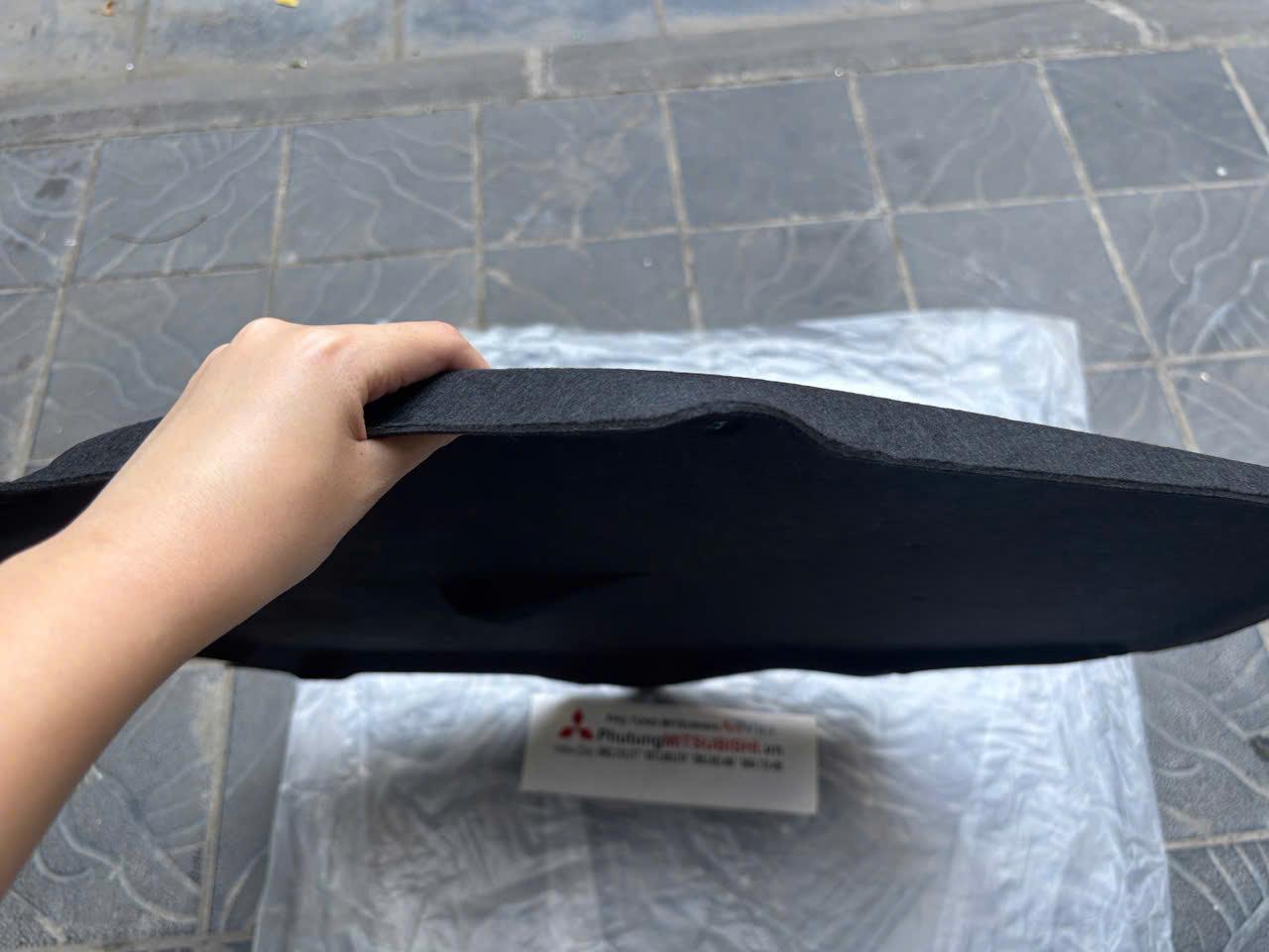 Chắn bùn gầm máy xe Mitsubishi Outlander 