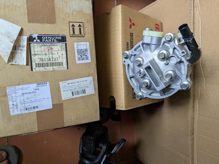 Lốc điều hòa máy lạnh  Mitsubishi Outlander Sport 2014  Mitsubishi  lancer gala Mitsubishi Outlander- mã cụm gồm thân lốc và puly ly hợp lốc máy lạnh