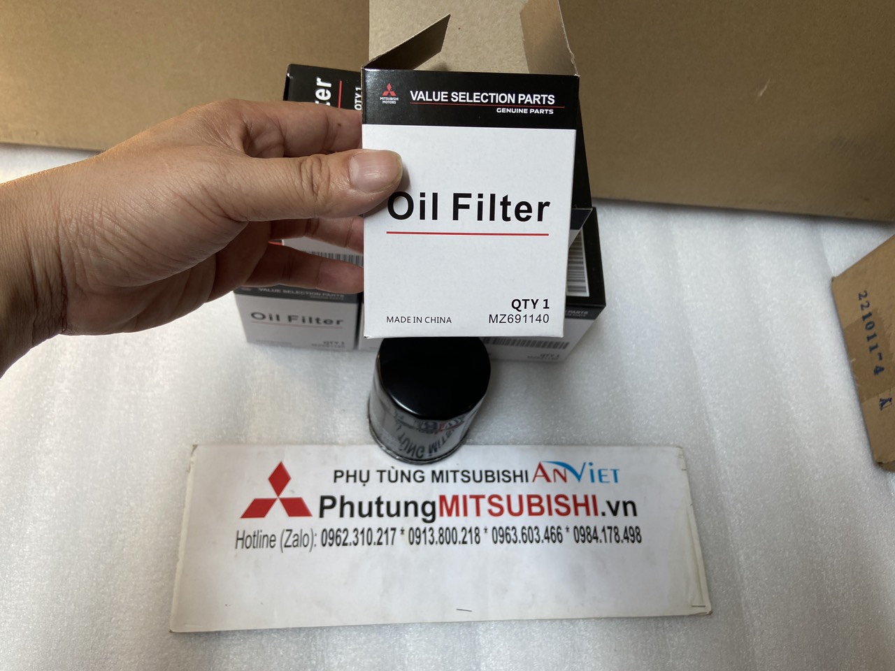 Lọc dầu lọc nhớt động cơ xe Mitsubishi OUTLANDER