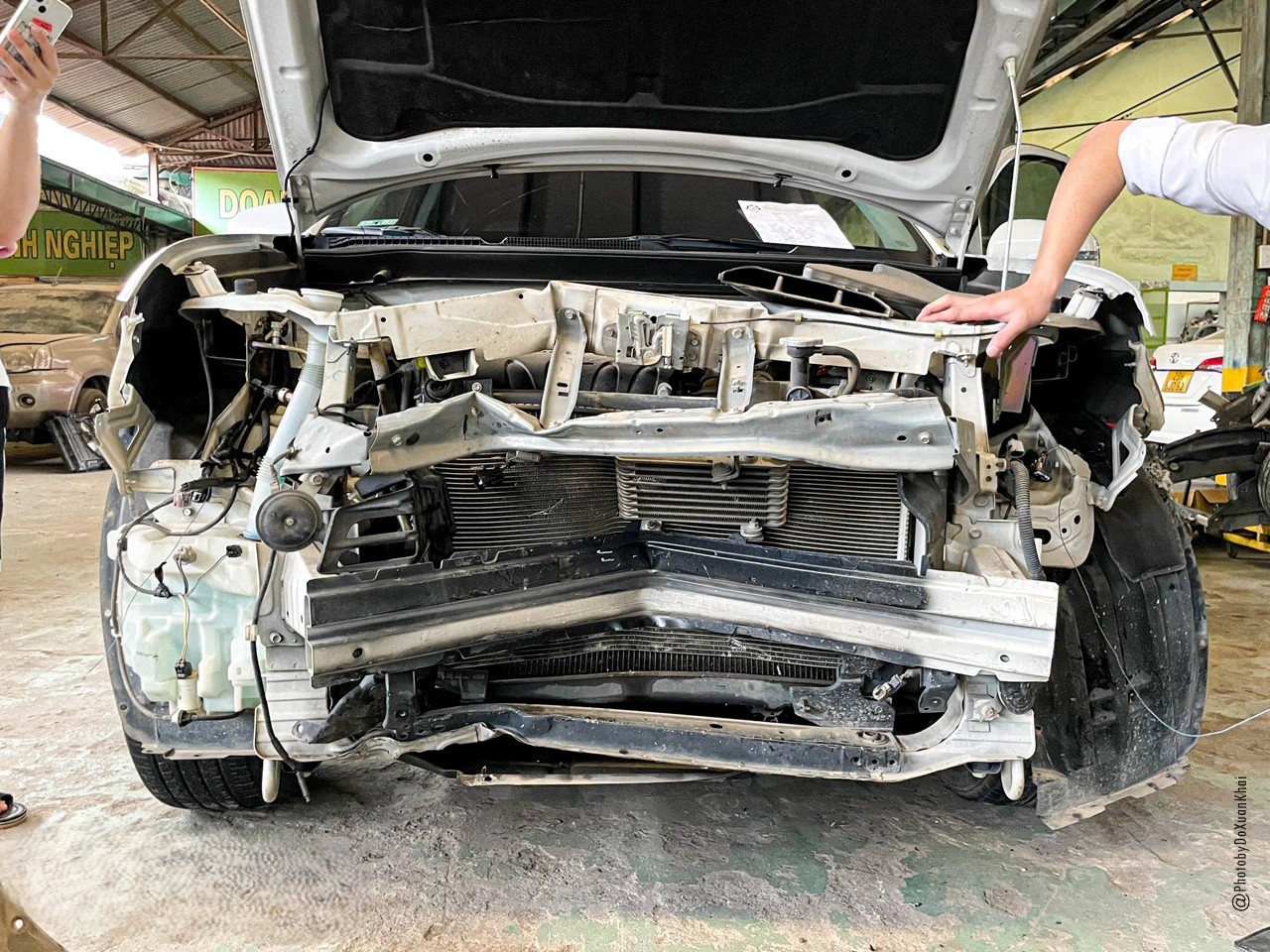 Dấu hiệu cần thay thế Cản trước, Ba đờ sốc trước xe Mitsubishi Outlander 