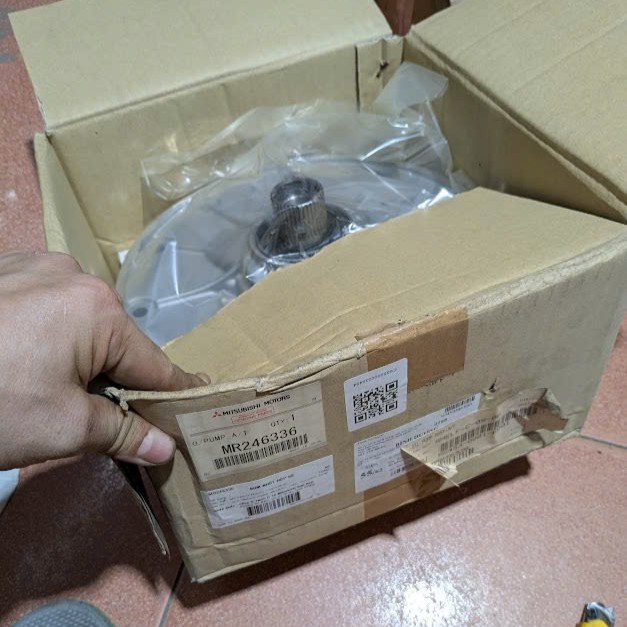 Bơm dầu hộp số tự động Mitsubishi Triton và Pajero Sport