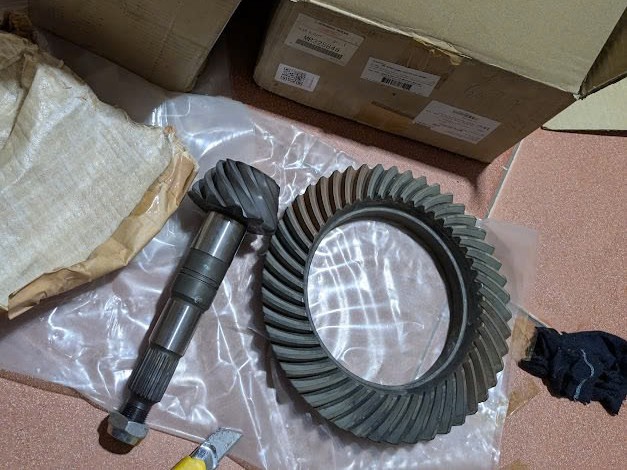 Bộ bánh răng, Vành chậu quả dứa cầu sau Mitsubishi Pajero Sport và Triton