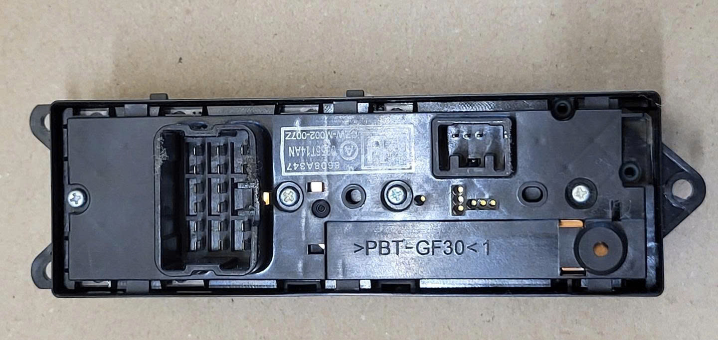 Công tắc lên xuống KÍNH TỔNG cửa trước Lh Mitsubishi Outlander, Mitsubishi Pajero Sport