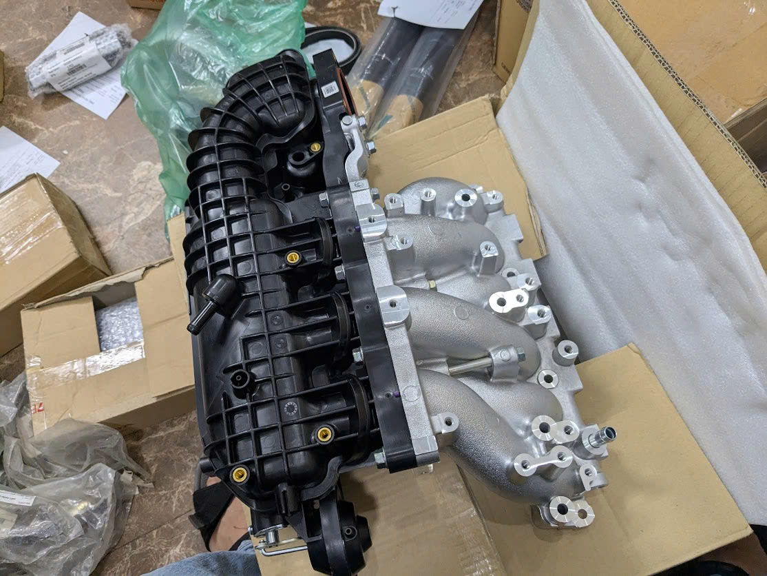 1540A404 Cụm Cổ hút góp khí nạp  Mitsubishi Pajero Sport máy xăng 6b31