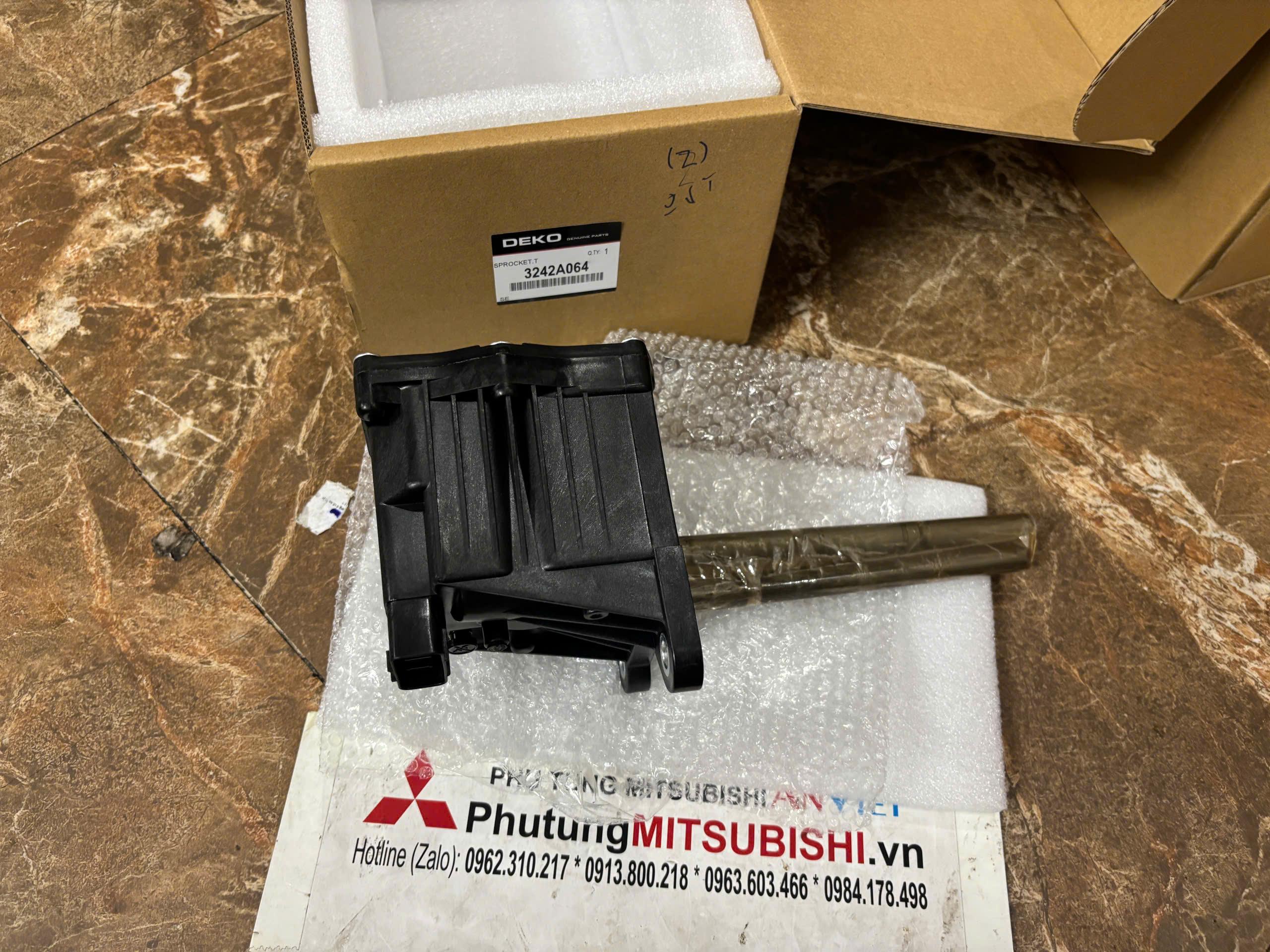 M&ocirc; tơ, cơ cấu điều khiển g&agrave;i cầu xe Mitsubishi Triton 2019-2025 3242A064