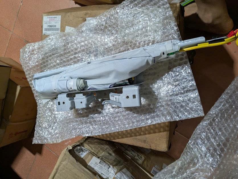 Túi khí trần xe, Túi khí rèm Mitsubishi Pajero Sport