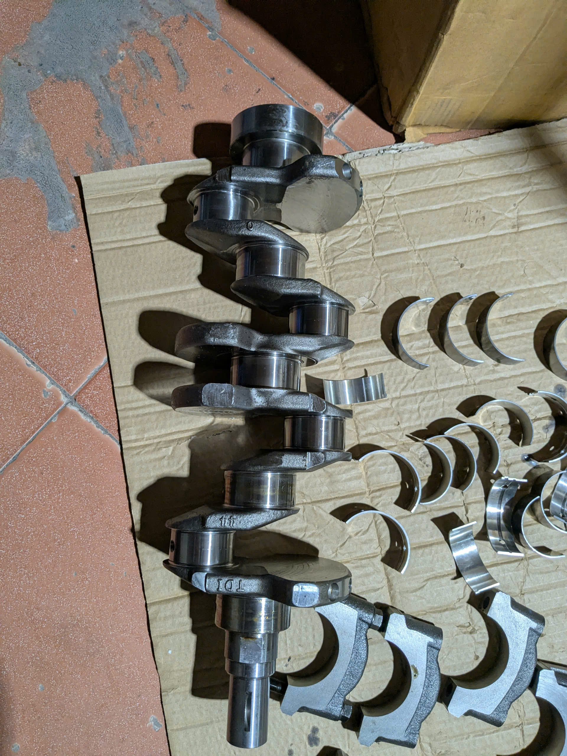 Trục khuỷu (Crankshaft , trục cơ) máy 2.5 4D56U Xe Mitsubishi Triton 2008-2018 Xe Mitsubishi Pajero Sport 2010-2016 1100A135 1100A136 1100A027 1100A02 