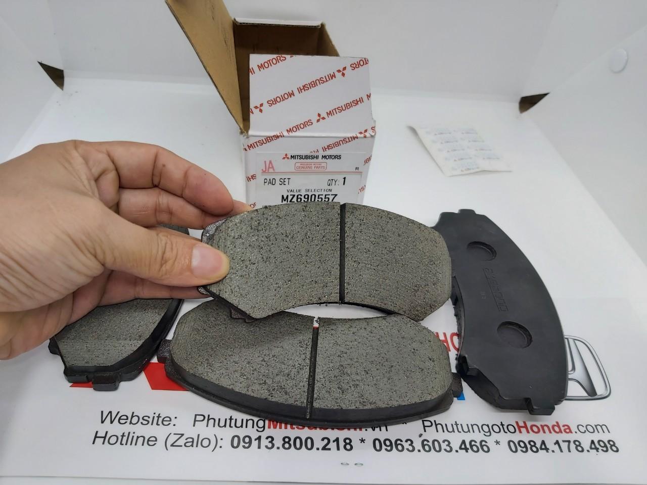 Má phanh trước, Bố thắng trước xe Mitsubishi Pajero Ngân hàng V93