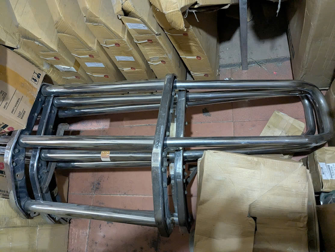 Bộ cản trước Inox Pajero v31 v32 v33 v43 v45 v73 v93  dài 2100 mm- cao 620 mm