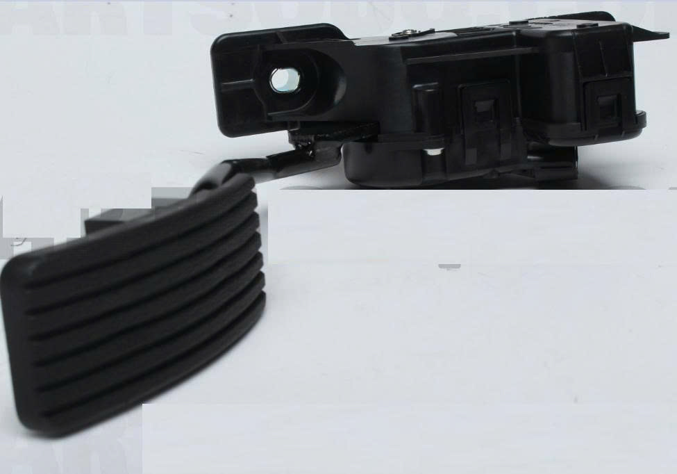 Chân gas đi cùng cảm biến bàn đạp chân ga  Mitsubishi Pajero V93 1600A013