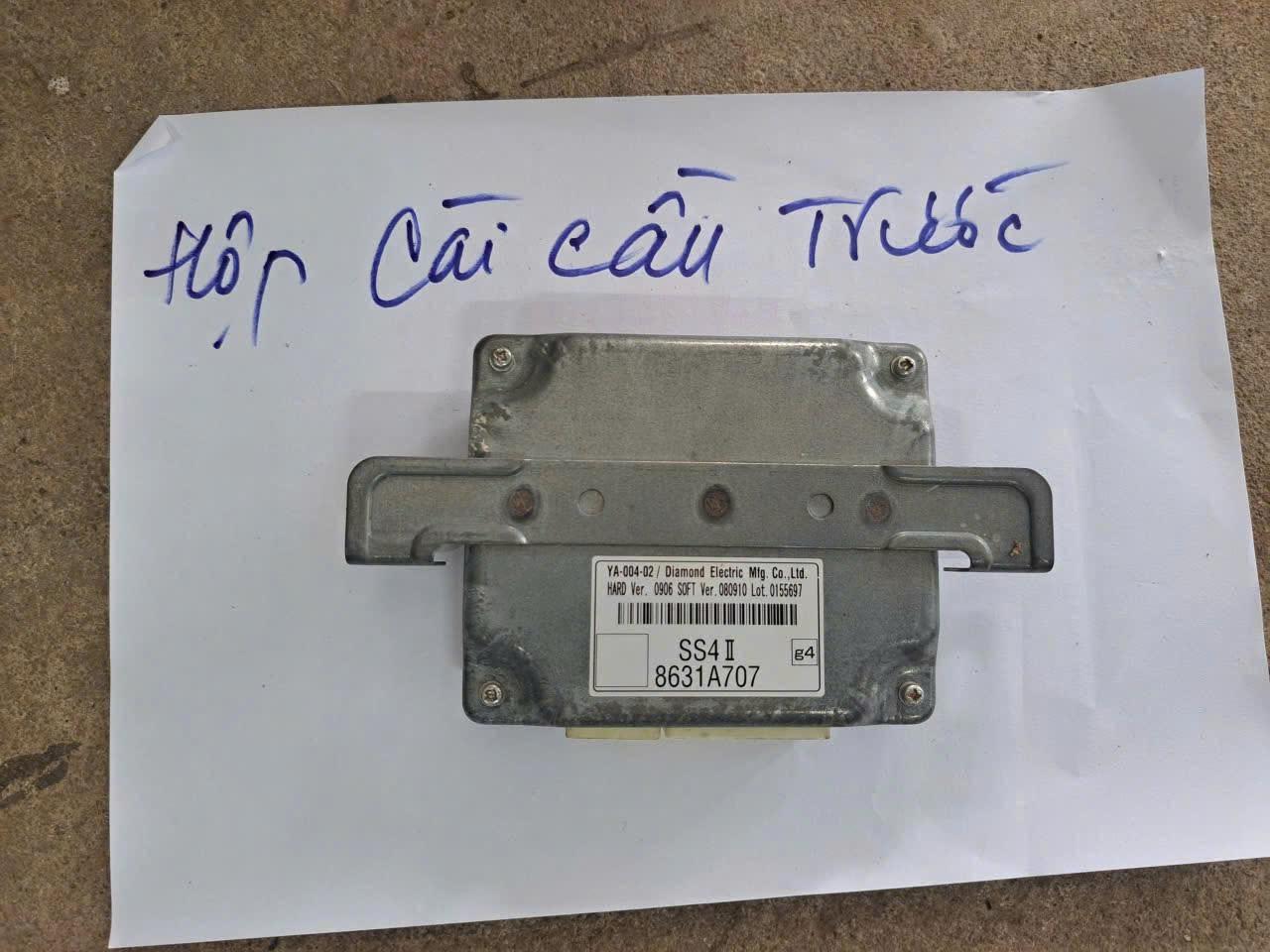 Hộp điều khiển cài, gài cầu xe Mitsubishi Pajero v93 | Hàng bãi