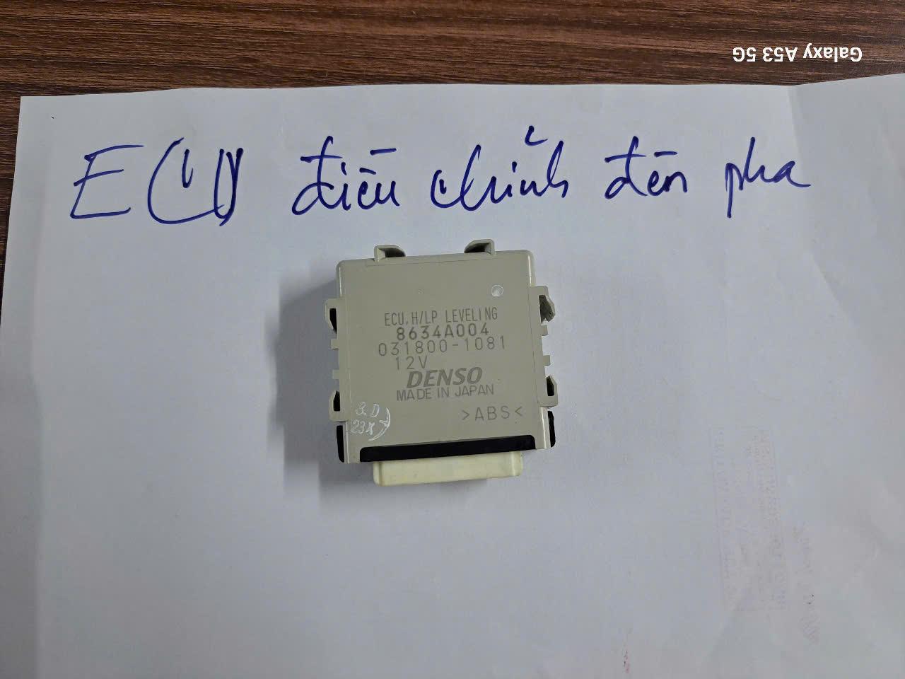 Hộp điều khiển cảm biến độ cao ánh sáng đèn pha xe MITSUBISHI PAJERO V93 hàng bãi