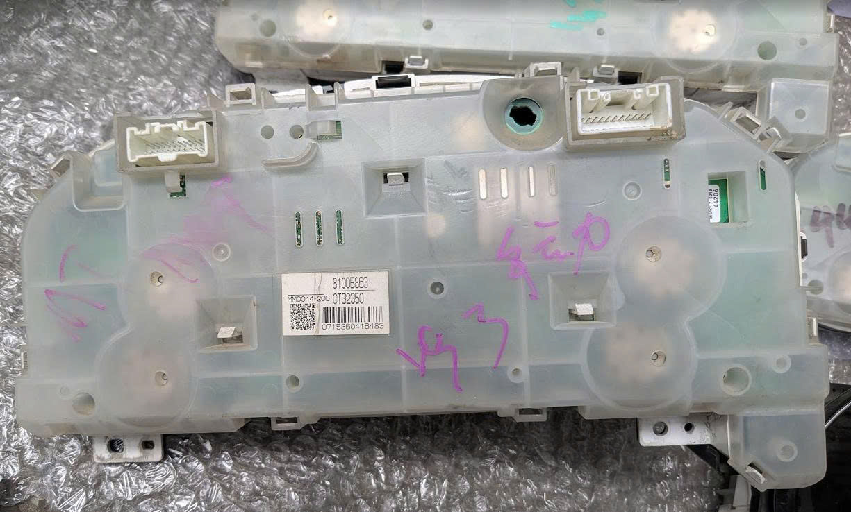 Đồng hồ công tơ mét, đồng hồ táp lô xe Mitsubishi Pajero ngân hàng v93 v95 v97 hàng bãi