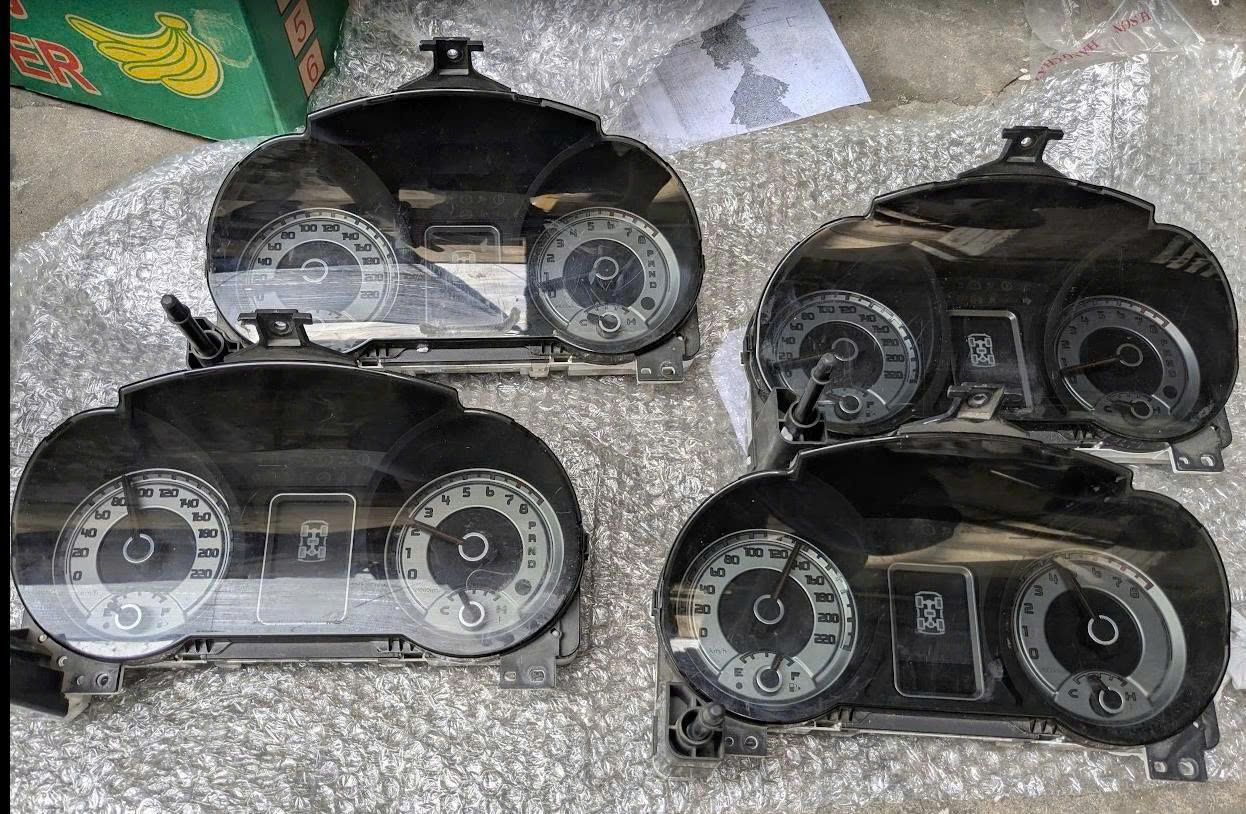 Đồng hồ táp lô, công tơ mét Mitsubishi Pajero ngân hàng v93 v97 v95 hàng bãi