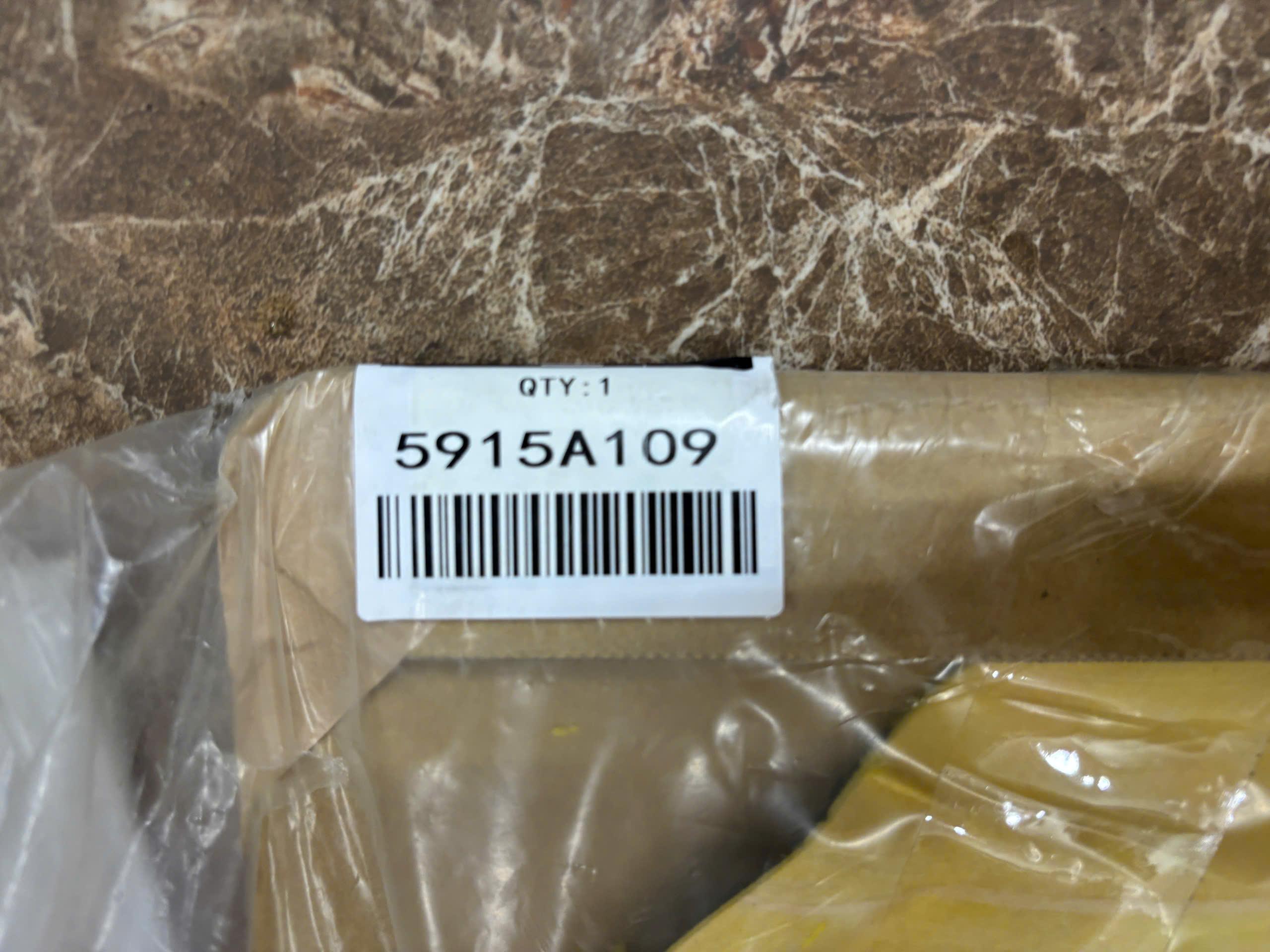 Thanh lý Tấm Cách nhiệt capo trước Mitsubishi Pajero V93 2007-2010 01/04/2026