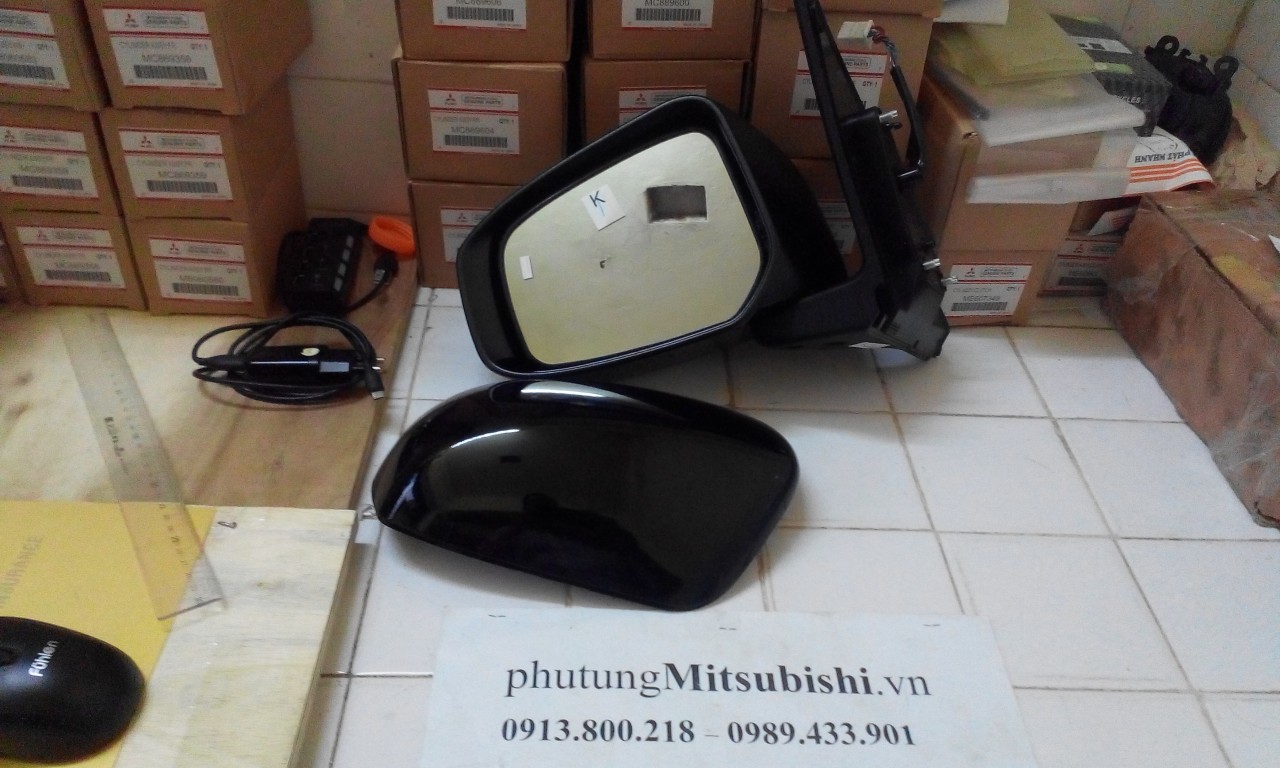 Ốp gương chiếu hậu Mitsubishi Mirage