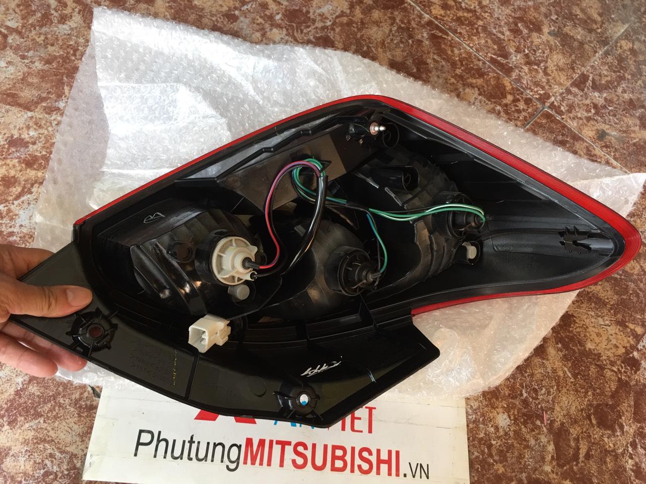 Đèn hậu Mitsubishi Mirage