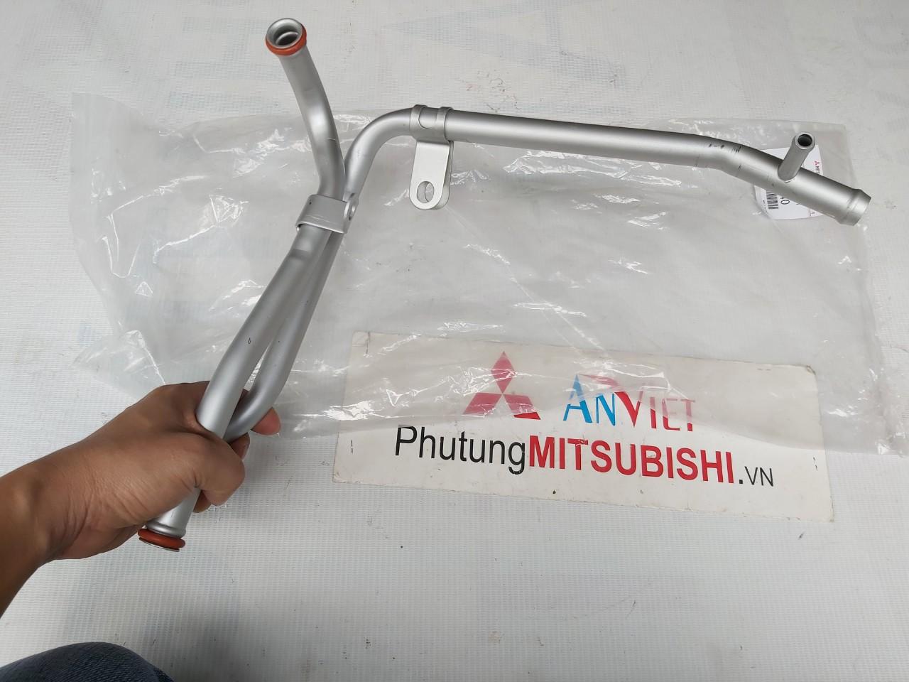 Ống nước đôi xe Mitsubishi Zinger 