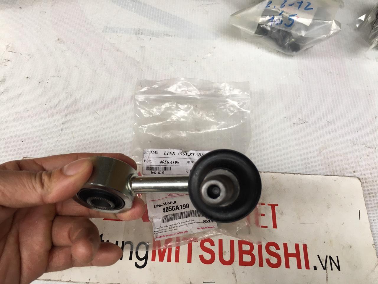 Rotuyn cân bằng xe Mitsubishi Triton