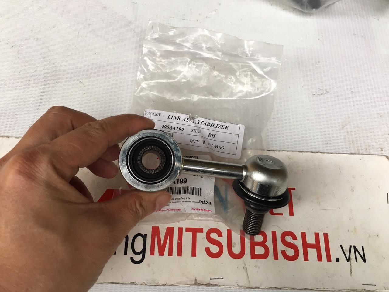 Rotuyn cân bằng xe Mitsubishi Triton