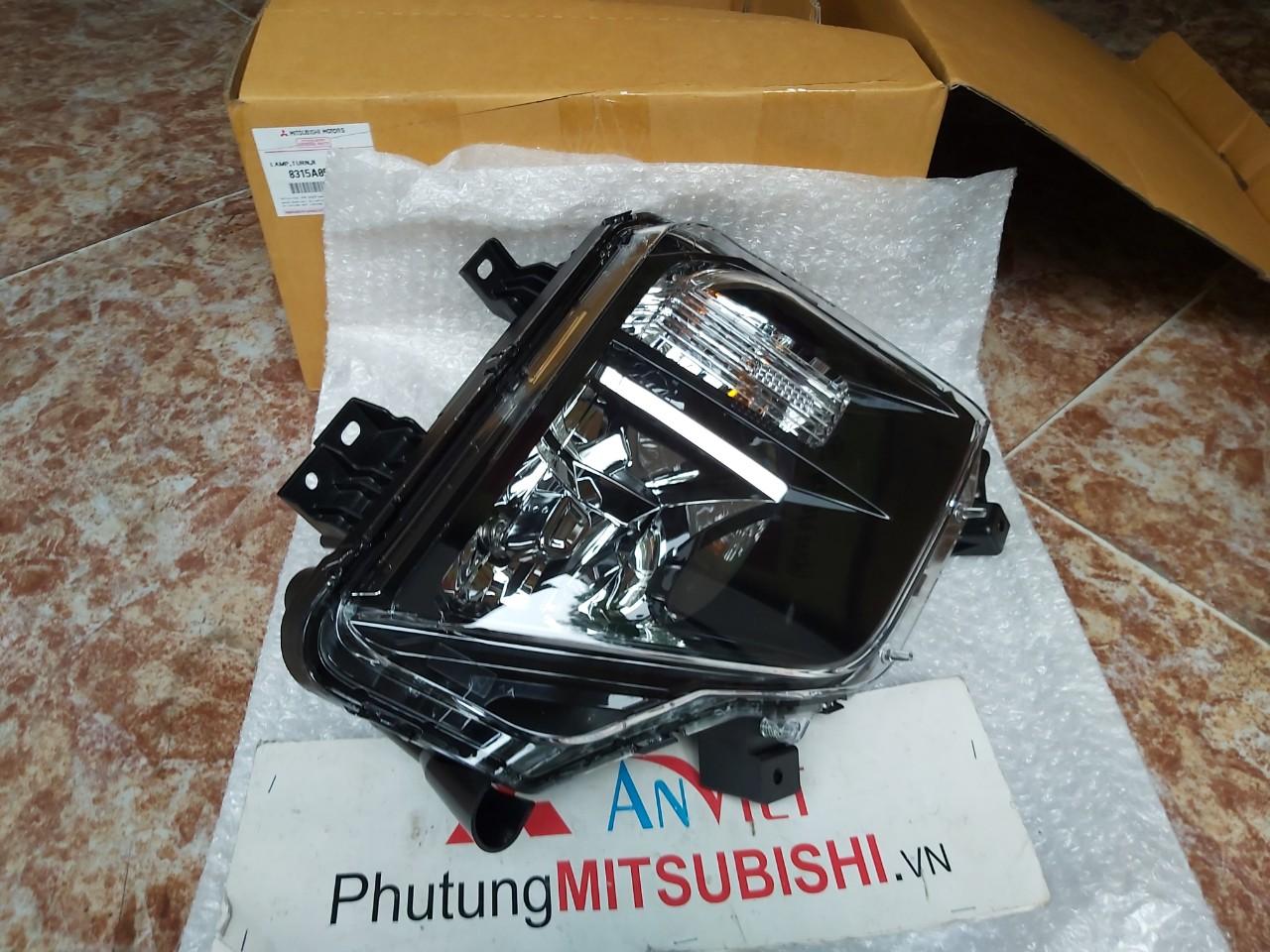 Đèn gầm xe Mitsubishi Triton 2020