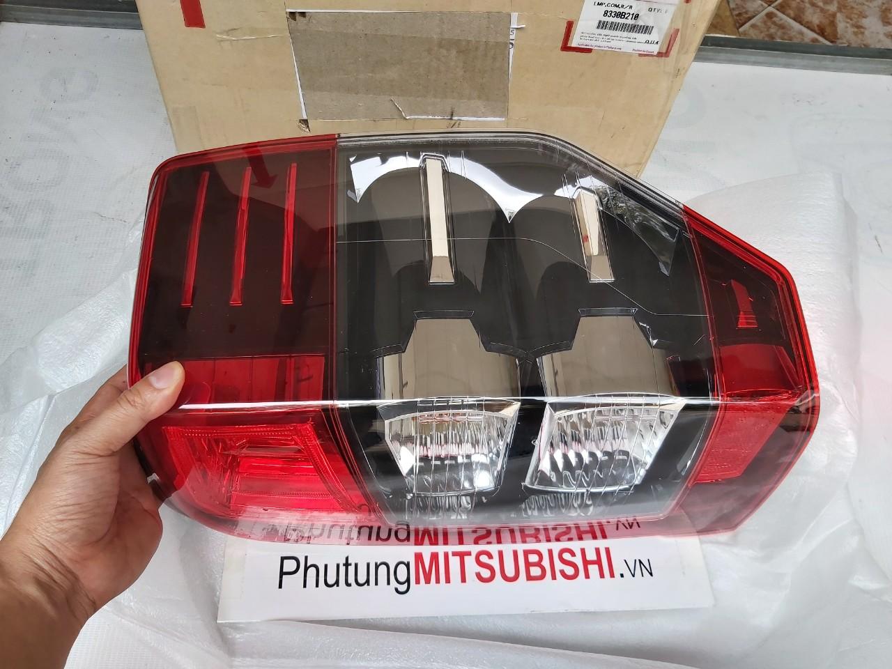 Đèn hậu xe Mitsubishi Triton 2019-2020 bản Halogen