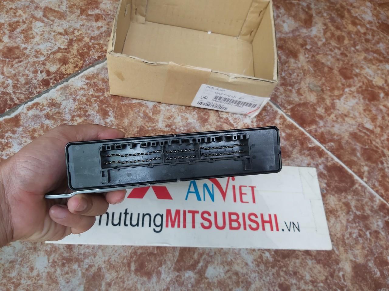 Hộp điều khiển hộp số xe mitsubishi Pajero Sport