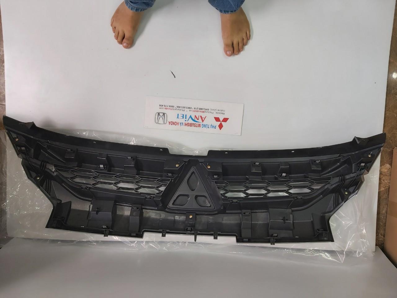 Mặt ca lăng xe mitsubishi Triton 2019 - 2020 hàng thay thế