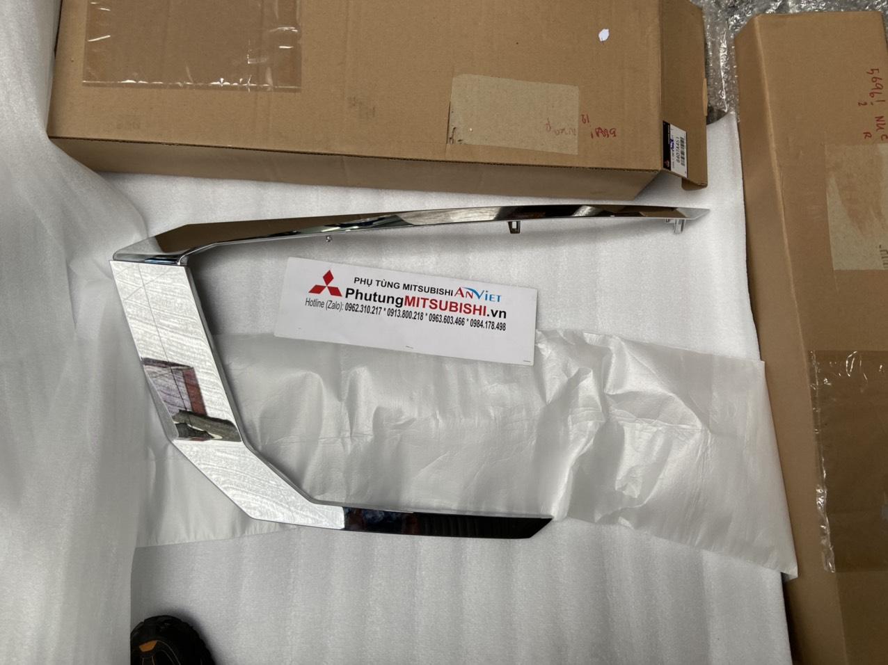 Nẹp mạ ba đờ sốc trước xe Mitsubishi Xpander 2022-2023
