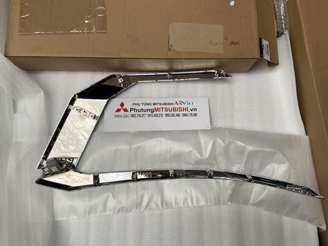 Nẹp mạ ba đờ sốc trước xe Mitsubishi Xpander 2022-2023
