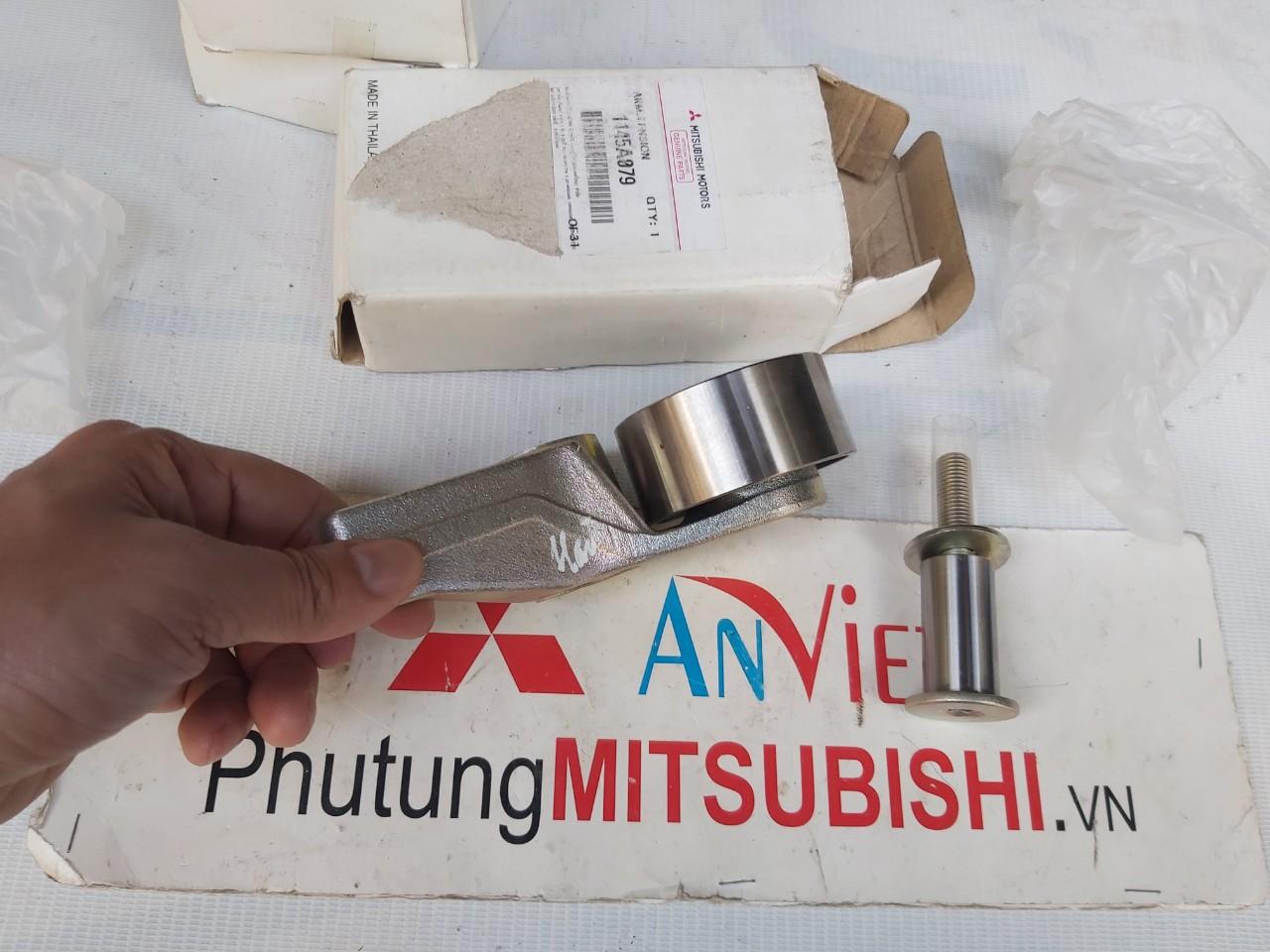 Bi tăng cam xe Mitsubishi Triton