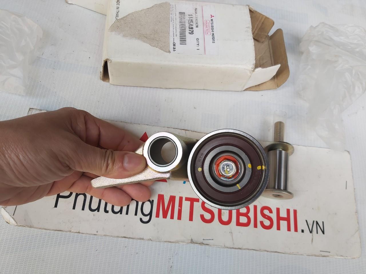 Bi tăng cam xe Mitsubishi Triton