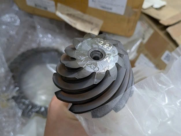 Bánh răng vành chậu quả dứa cầu trước Mitsubishi Triton, Pajero Sport 4.272= dứa 11 răng/25 then=81123D- chậu 47 răng