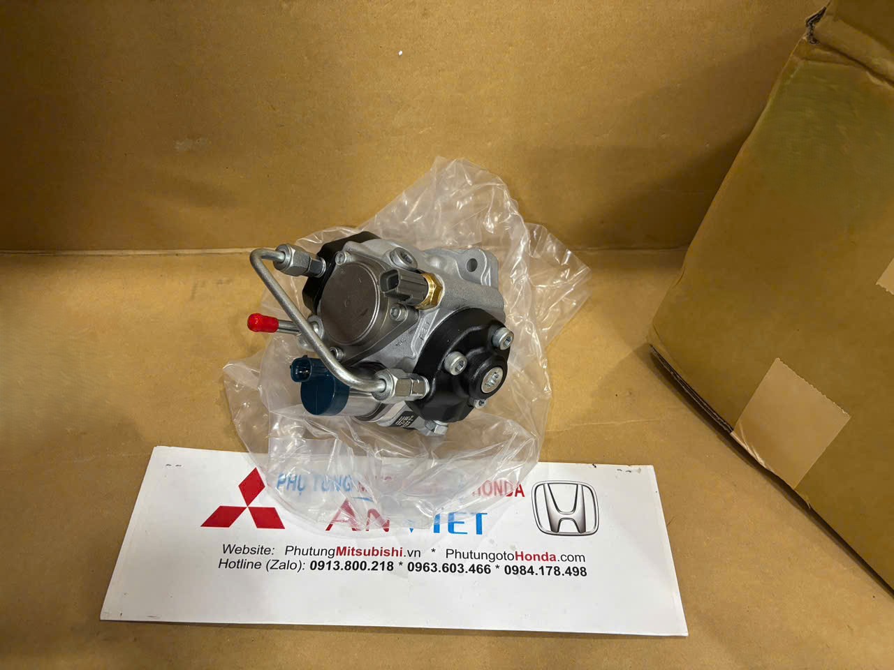 Bơm cao áp dầu nhiên liệu xe Mitsubishi Triton 2016-2018