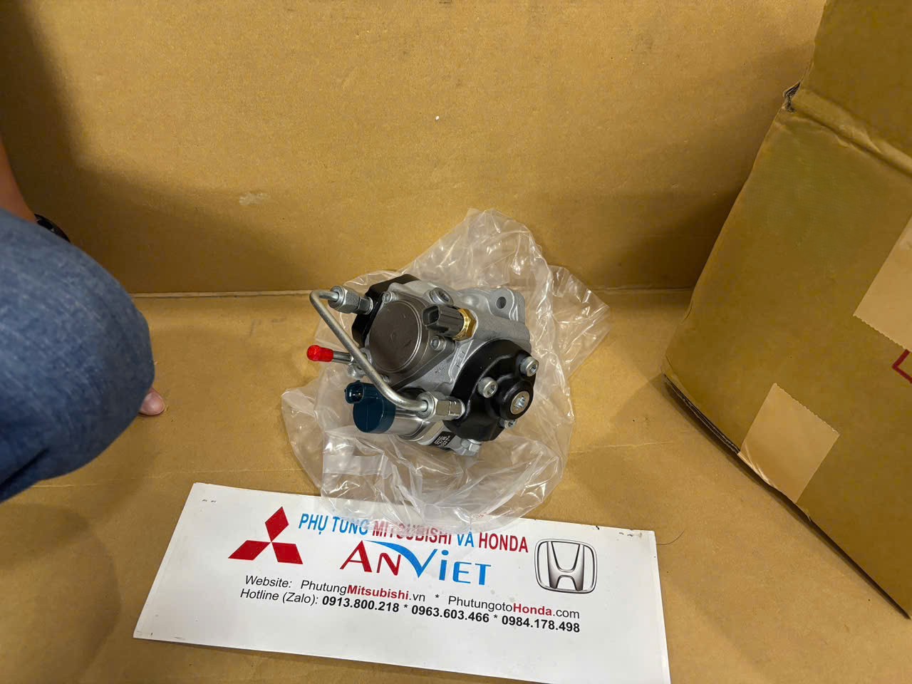 Bơm cao áp dầu nhiên liệu xe Mitsubishi Triton 2016-2018