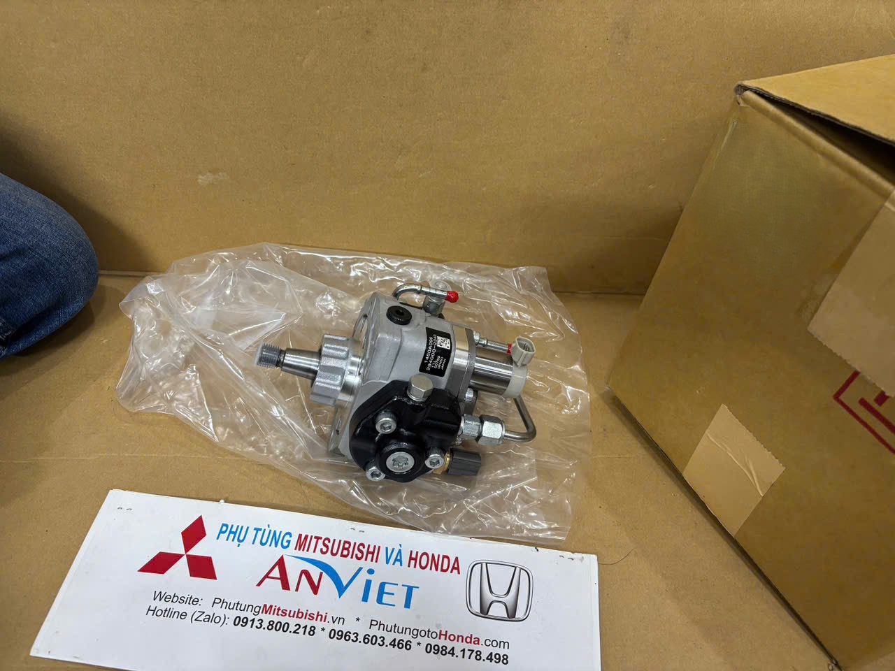 Bơm cao áp dầu nhiên liệu xe Mitsubishi Triton 2019-2024