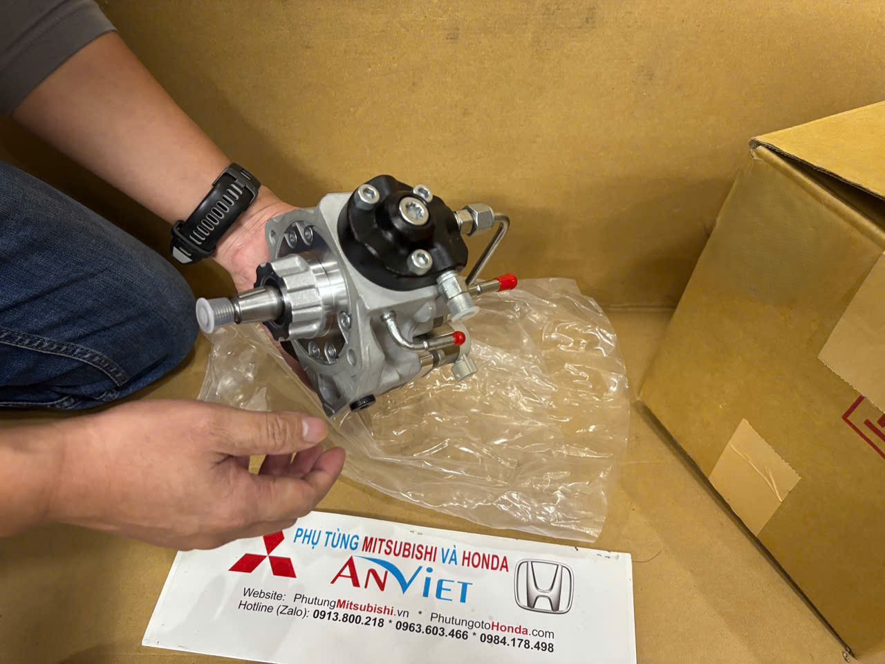 Bơm cao áp dầu nhiên liệu xe Mitsubishi Triton 2019-2024