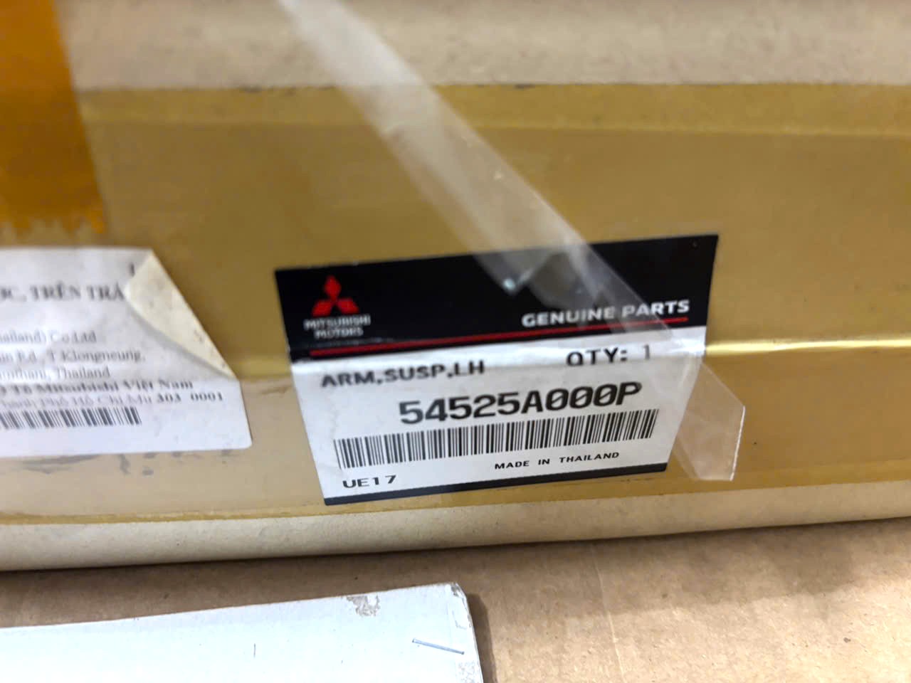 Càng A trước phía trên xe Mitsubishi Triton 2024-2026 54524A000P 54525A000P