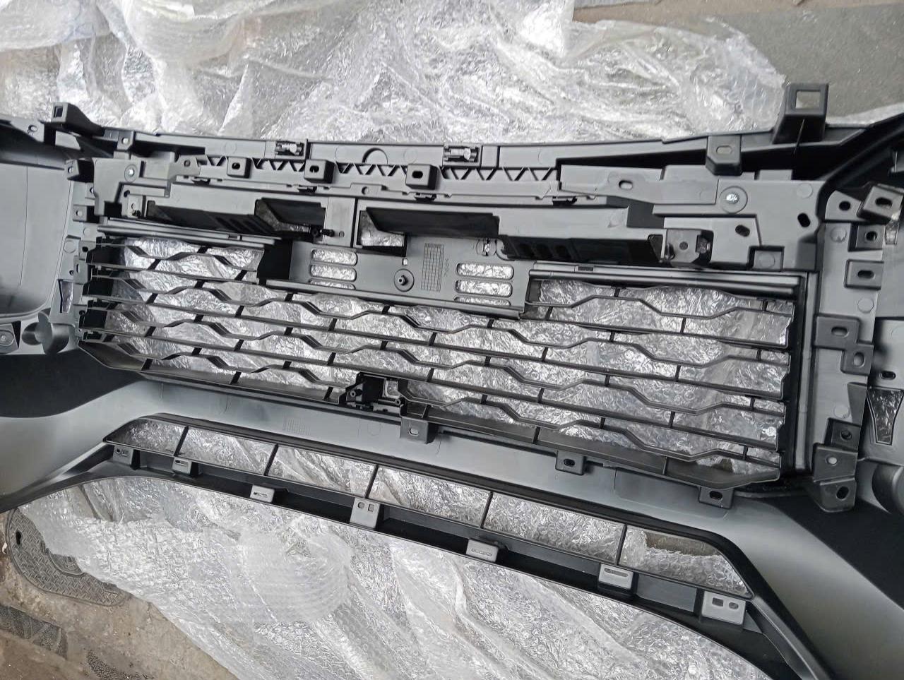 Cản trước liền lưới thoáng gió Mitsubishi Triton 2019 - 2021 2023