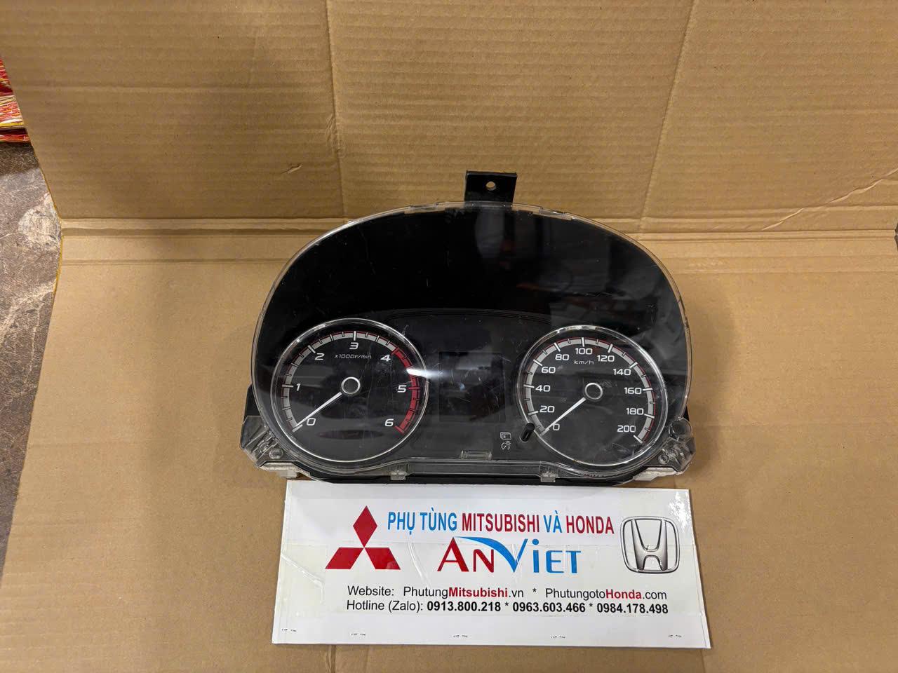 Cụm đồng hồ công tơ mét xe Mitsubishi Triton 2019-2024