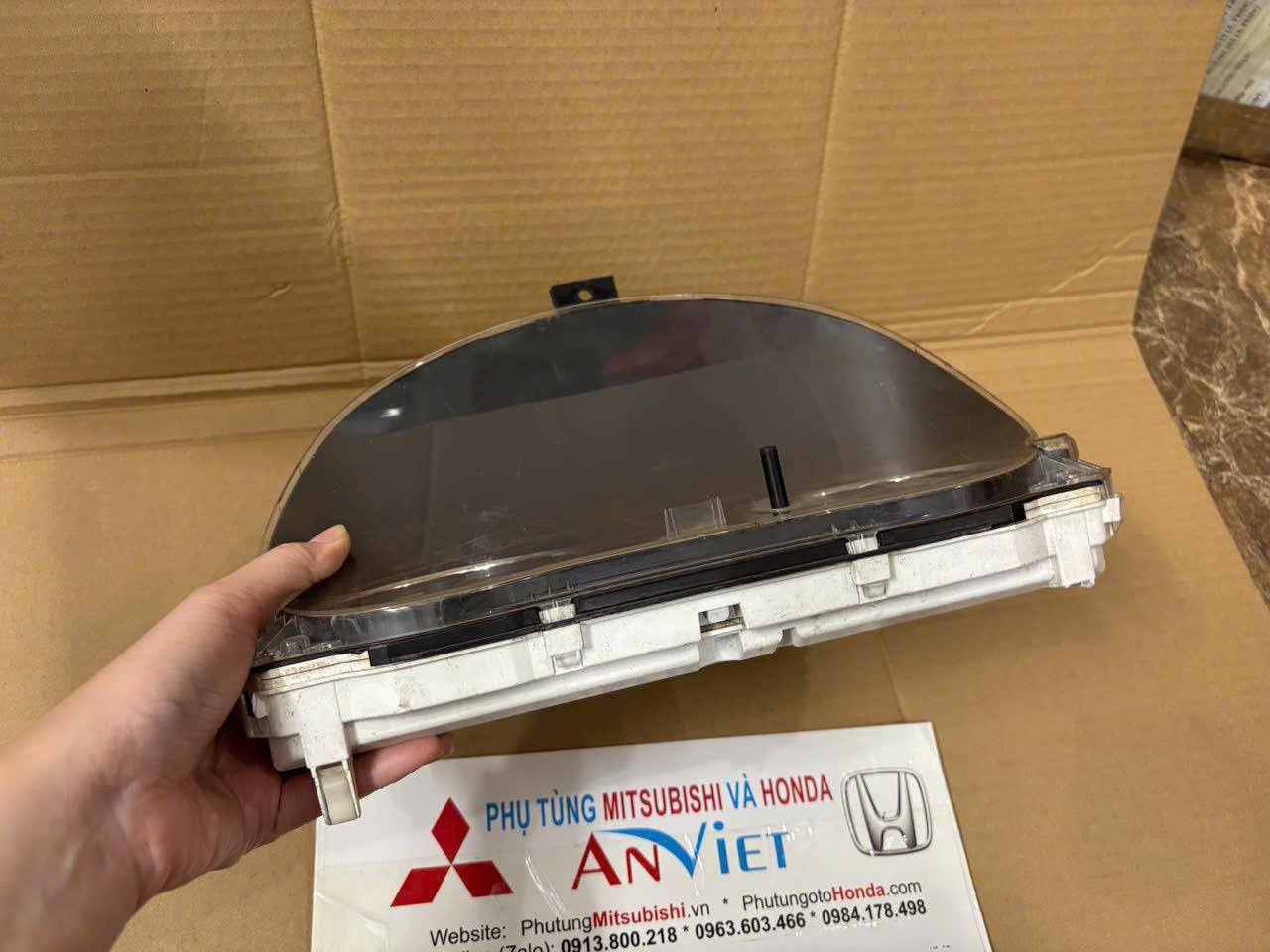 Cụm đồng hồ công tơ mét xe Mitsubishi Triton 2019-2024